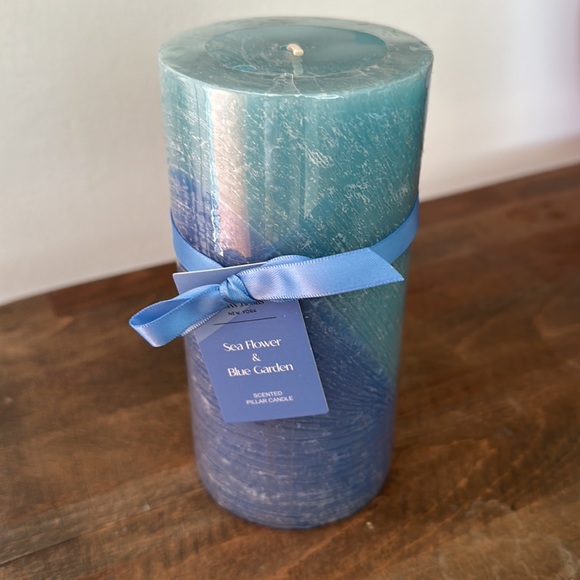 Susan Jacobs NEW Pillar Scented Candle Sea Flower - Picture 1 of 3